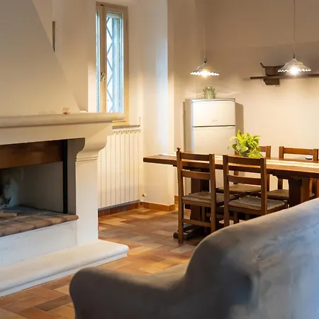 Appartement Casale Sforna - Con 2 Da Letto E Piscina - Italywego