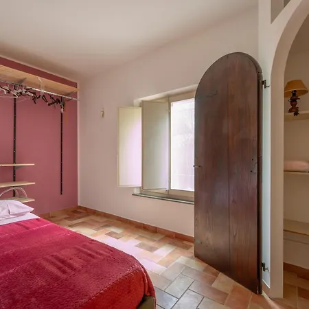 Casale Sforna - Con 2 Da Letto E Piscina - Italywego Appartement