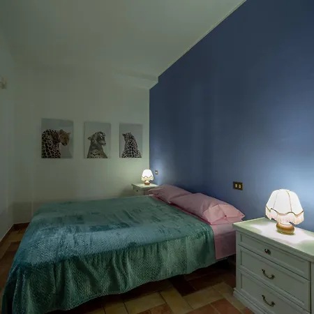 Casale Sforna - Con 2 Da Letto E Piscina - Italywego *