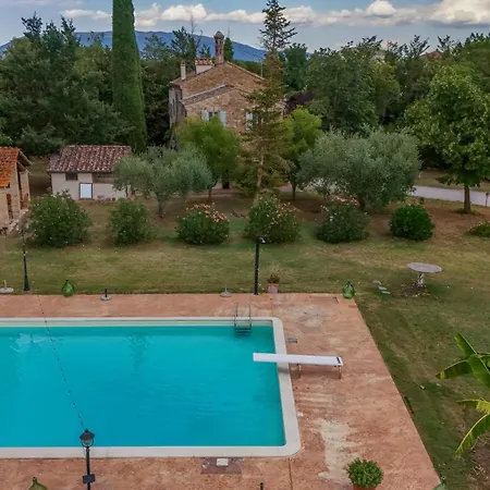 Casale Sforna - Con 2 Da Letto E Piscina - Italywego