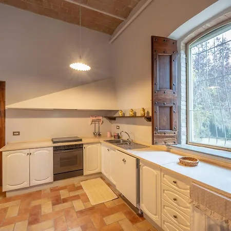 Casale Sforna - Con 2 Da Letto E Piscina - Italywego Apartamento