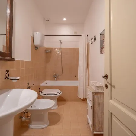 Apartamento Casale Sforna - Con 2 Da Letto E Piscina - Italywego Bettona