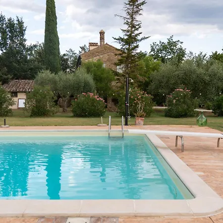 Appartement Casale Sforna - Con 2 Da Letto E Piscina - Italywego